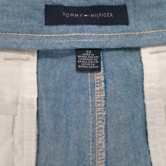 Tommy Hilfiger Men's Denim Bermuda Shorts Size 33 Blue Flat Front Casual Cotton - Picture 2 of 7